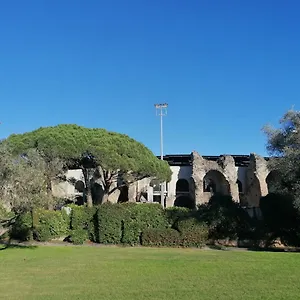 Appartement Aux Pieds Des Arènes, Fréjus